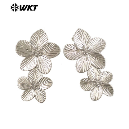 WT-E768 New Design Wholesale 18K Gold Plated and Silver Delicate Floral Connection Earrings for Women As Special Birthday Gifts