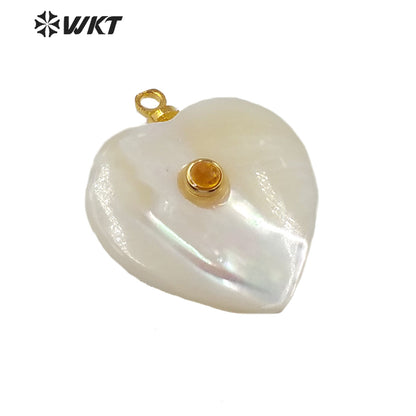 WT-JP209 Natural Heart Shell Pendant With CZ Charm Stylish Jewelry Heart Shape Shell Pendant Gift for Lady