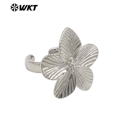 WT-R552 New Design Wholesale Sweet Beautiful 18K Gold Plated Delicate Floral Ring for Women As Daily Decoration and Special Gift