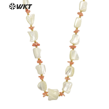 WT-JN228 Vintage Style Summer Boho White Shell Space Beads Necklace Women Handmade Strand Shell Necklace for Girl Friend
