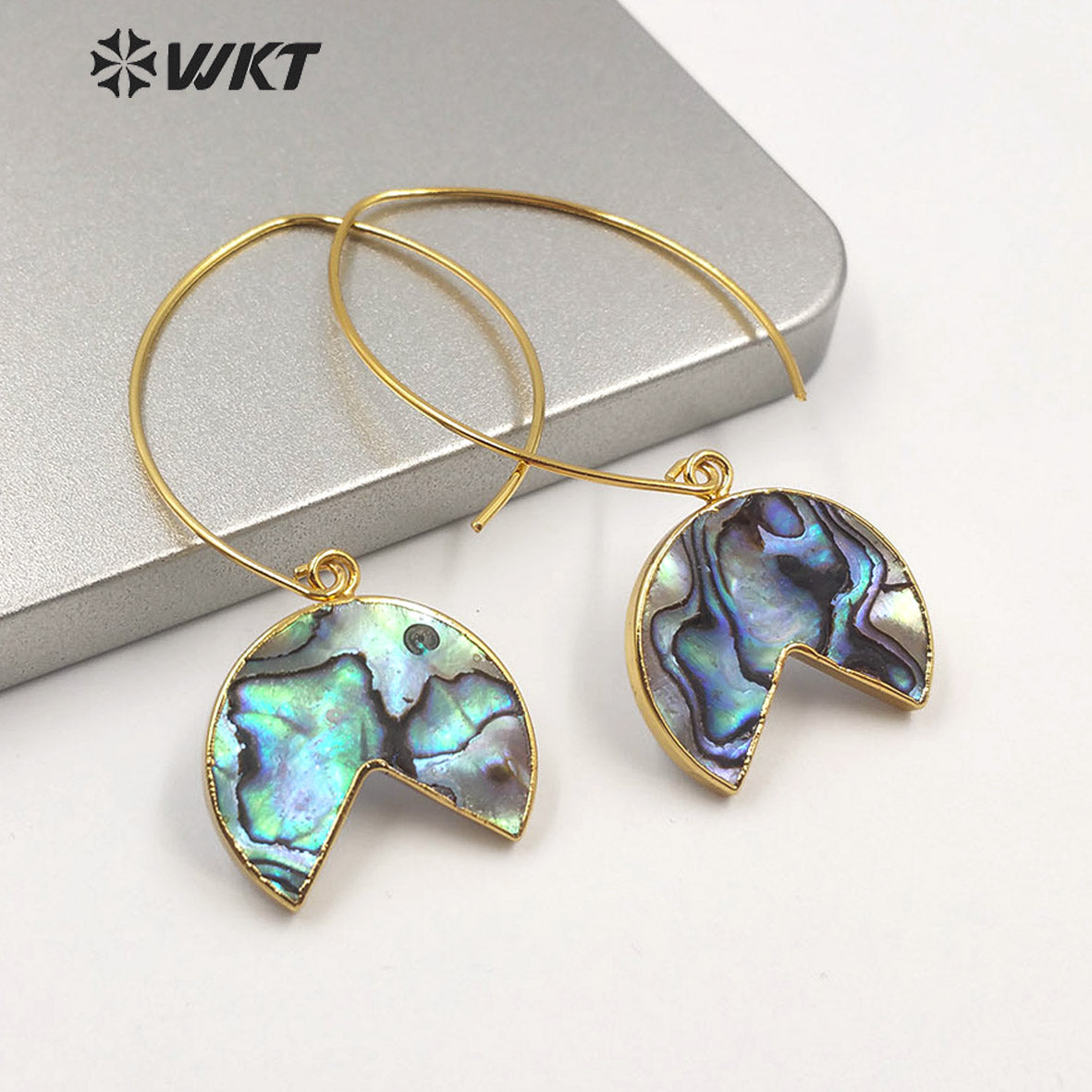 WT-E598 Fashion Gold Electroplated Half Round Abalone Shell Earrings Charming Swing Natural Abalone Shell Pendant Earrings