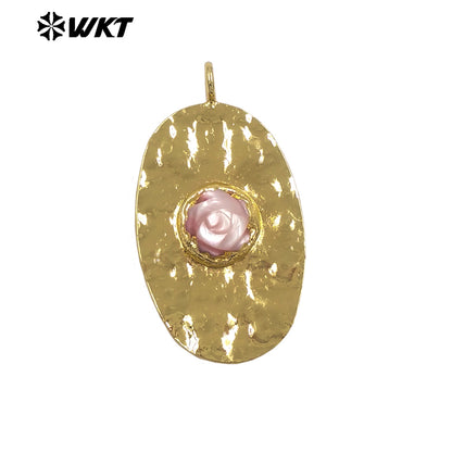WT-JP519 Exquisite Vintage Style 18K Gold Plated Carved Shell Flower Charms Pendants For Lady Handmade Jewelry DIY Making