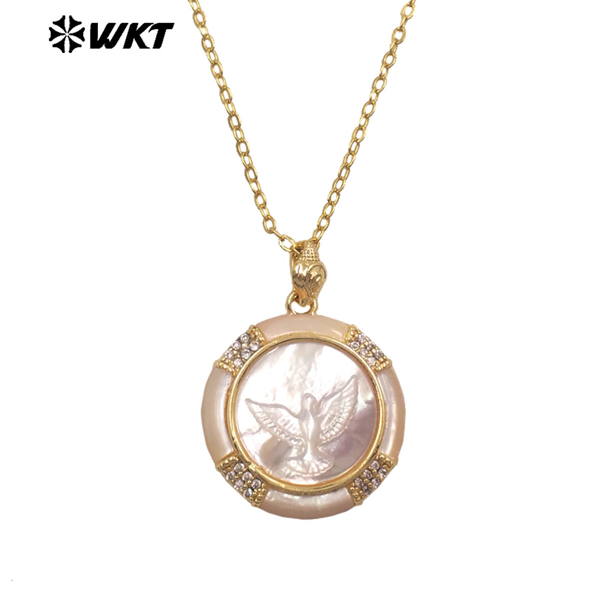 WT-JN364 Wholesale Gold Plated Natural Shell With Zircon Round Religious Style Pattern Pendant Necklace For Lady Jewelry