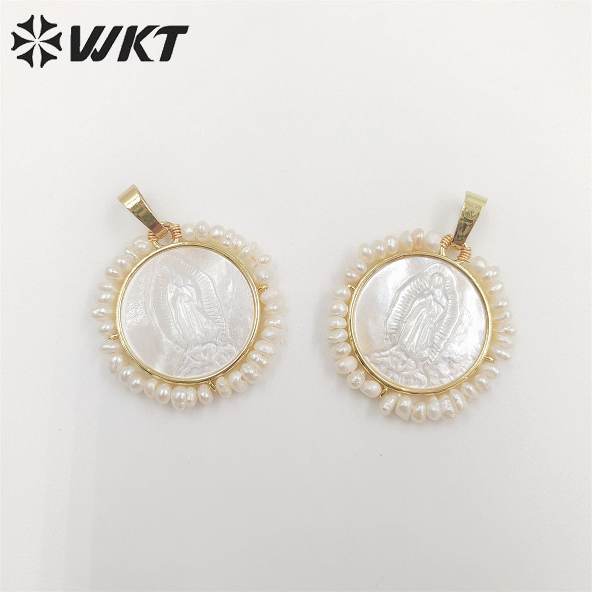 WT-JP256 New Design the God of Mother Virgen Maria Shell Pendant Fashion Gold Bezel White Round Amen Madrededios Pendants