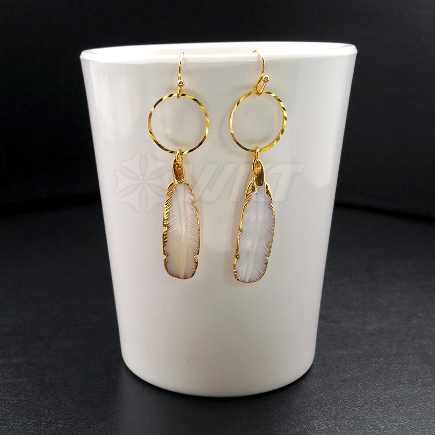 WT-E375 WKT Wholesale New Fashion Style Genuine Abalone Shell Earrings Feather Shape Shell Dangle Earrings