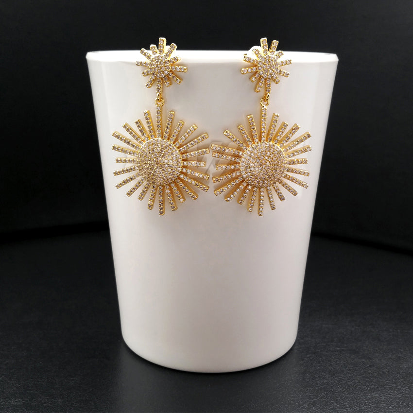 ME017 WKT New Fashion Cubic Zircon Jewelry Beautiful Sun Shape Micro Pave Dangle Earrings