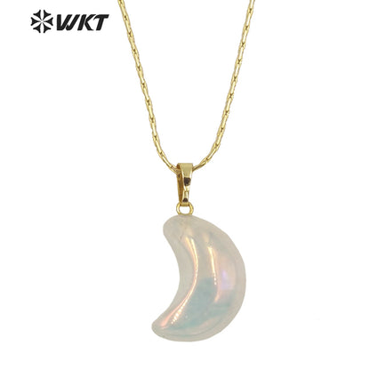 WT-N1335 Romantic Cute Shiny Crystal with Arua Pendant Necklace Moon Shape Natural Stones Amethyst with Aura Jewelry Necklace