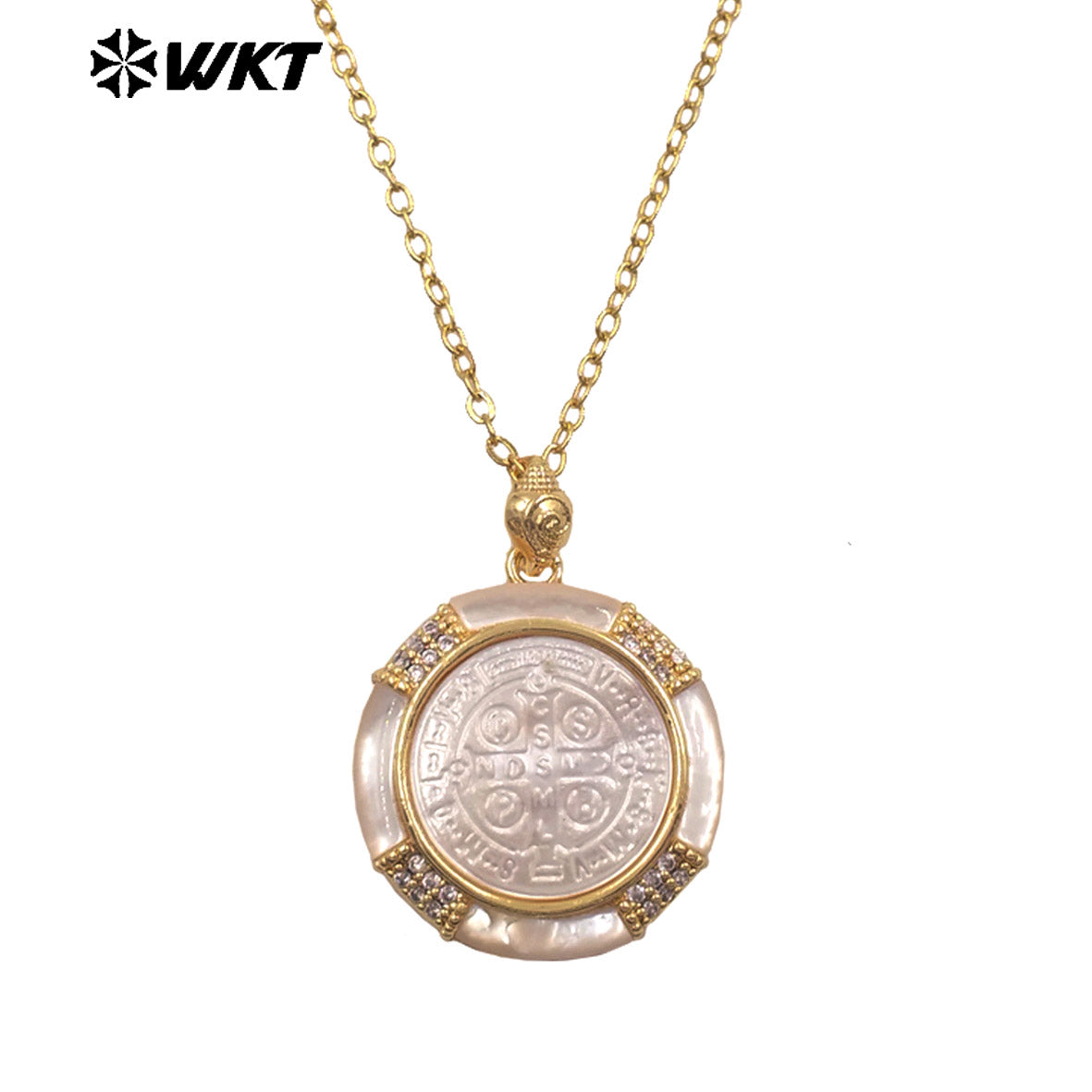 WT-JN364 Wholesale Gold Plated Natural Shell With Zircon Round Religious Style Pattern Pendant Necklace For Lady Jewelry