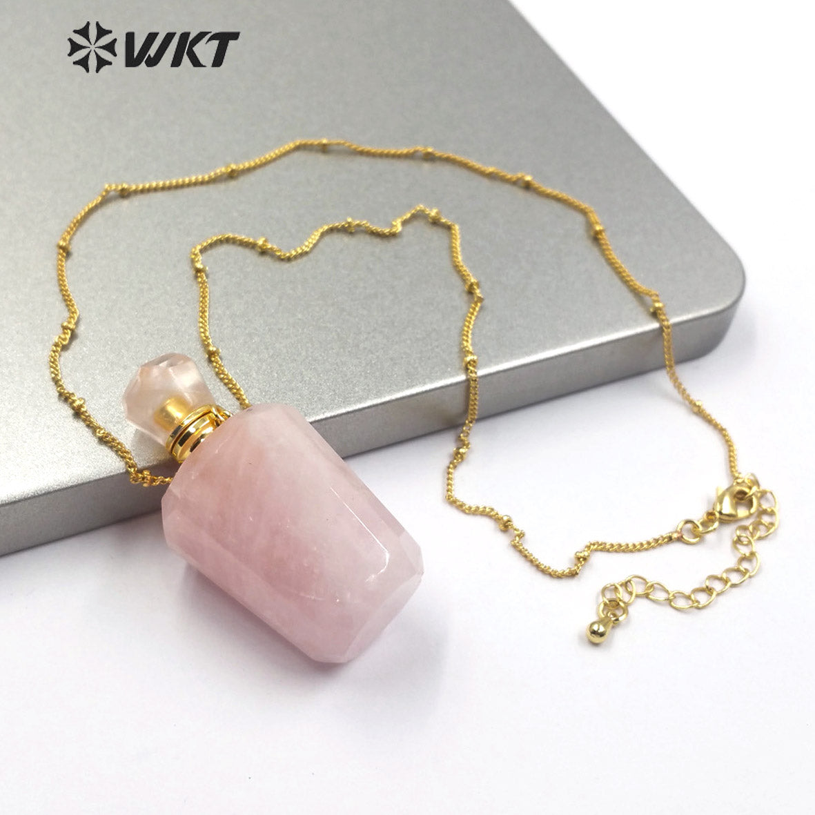 WT-N1178 Wholesale Natural Moss Quartz Stone Perfume Bottle Necklace Rose Quartz Necklace Women Stylish Coral Jade Necklace