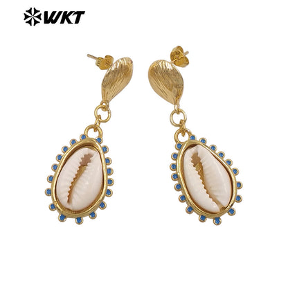 WT-MPE171 Hand Making Bohemian Style Gold Plated Natural Cowrie Shell Earrings For Women Beach Holidays Wearing Jewelry