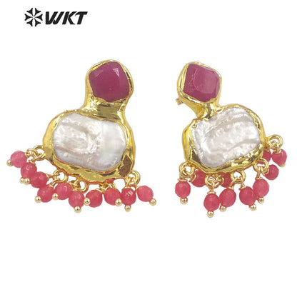 WT-MPE118 Gorgeous Fashion Dangling Charm Natural Freshwater Pearl Earrings Amazing Women Anniversary Gold Statement Studs