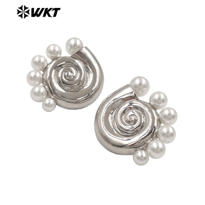 WT-ME130 Summer Hot Sales Gold And Silver Plated Brass With Artificial Pearl Shell Shape Earrings For Daily Casual Wearing