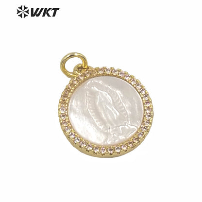 WT-MP163 Wholesale Small Charming Gold Electroplated Metal Jesus Christ Pendant 15mm Tiny Hot Single Loop Gold Charm Pendant