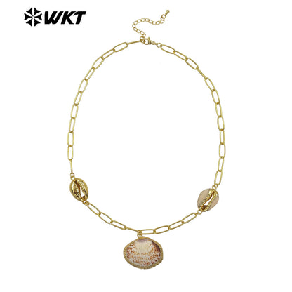 WT-JN318 Wonderful Design Natural Trumpet Shell Necklace One Big and Two Small Charms With Gold Plated Chain Women Jewelry