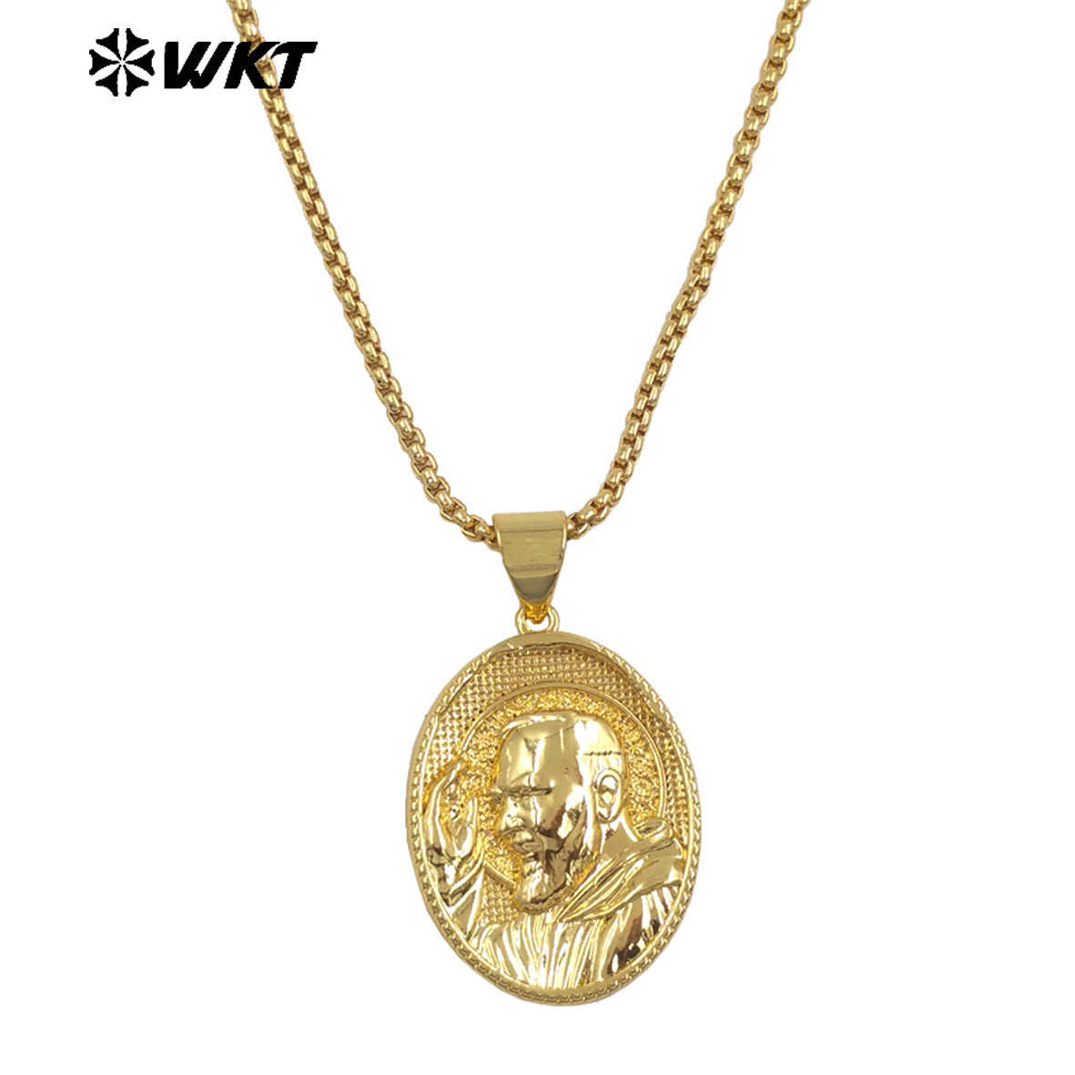 WT-JFN33 Good Quality 18K Gold Plated Necklace Resist Tarnishable With Carved People Head Pattern Pendant Charming Jewelry