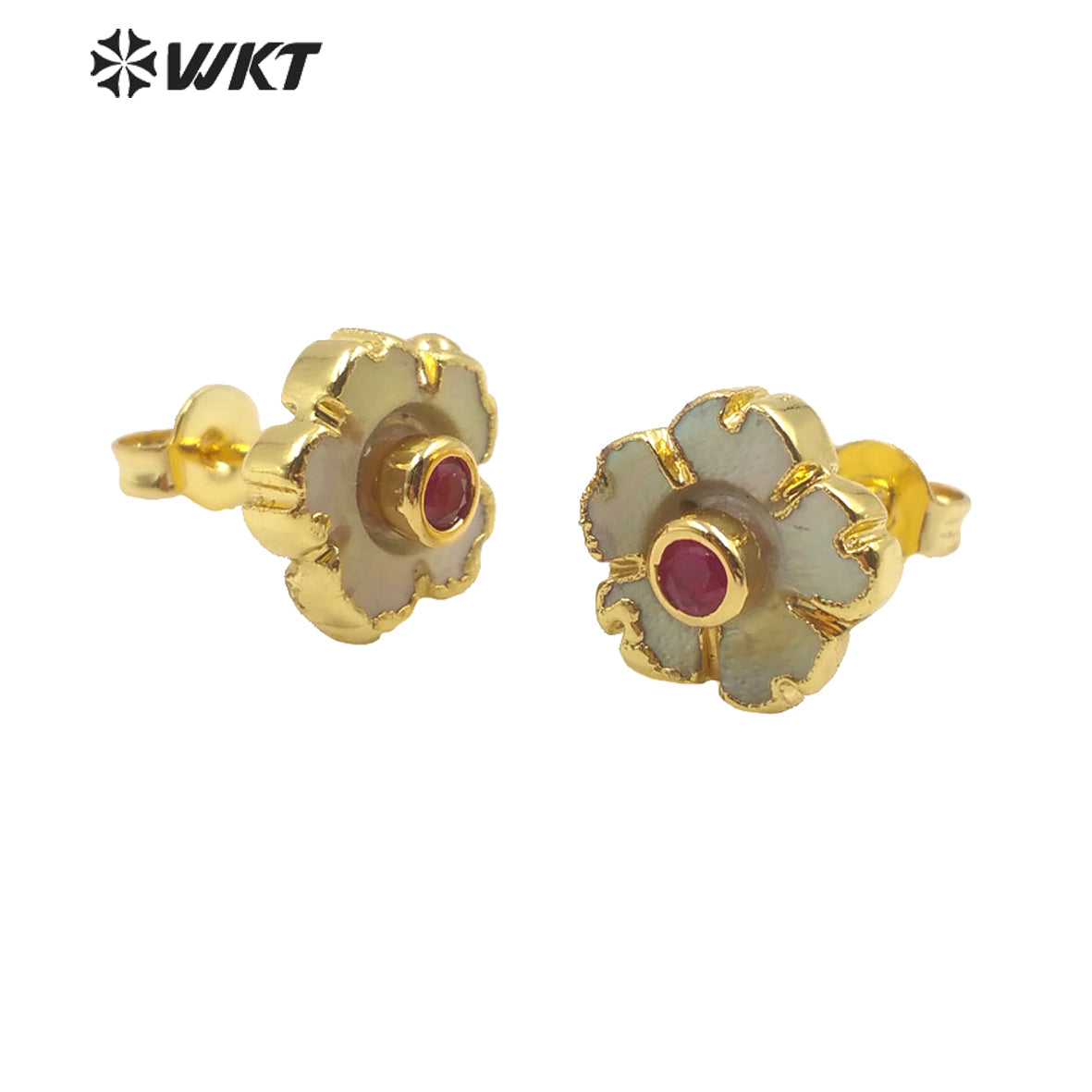 WT-MPE026 Amazing Tiny Cubic Zircon White Shell Flower Studs Charming Gold Plated Women Shell Studs Tiny Flower Studs