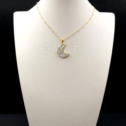 WT-N1024 Wholesale Freshwater Mother of Pearl Carved Crescent Moon Necklace MOP Necklace