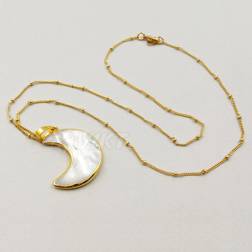 WT-N1024 Wholesale Freshwater Mother of Pearl Carved Crescent Moon Necklace MOP Necklace