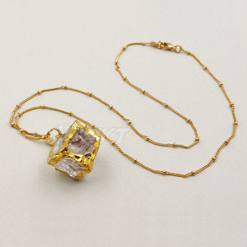 WT-N1031 Wholesale Natural Crystal Necklace With 24K Gold Electroplate in Square Shape Necklace Fashion Square Crystal Necklace