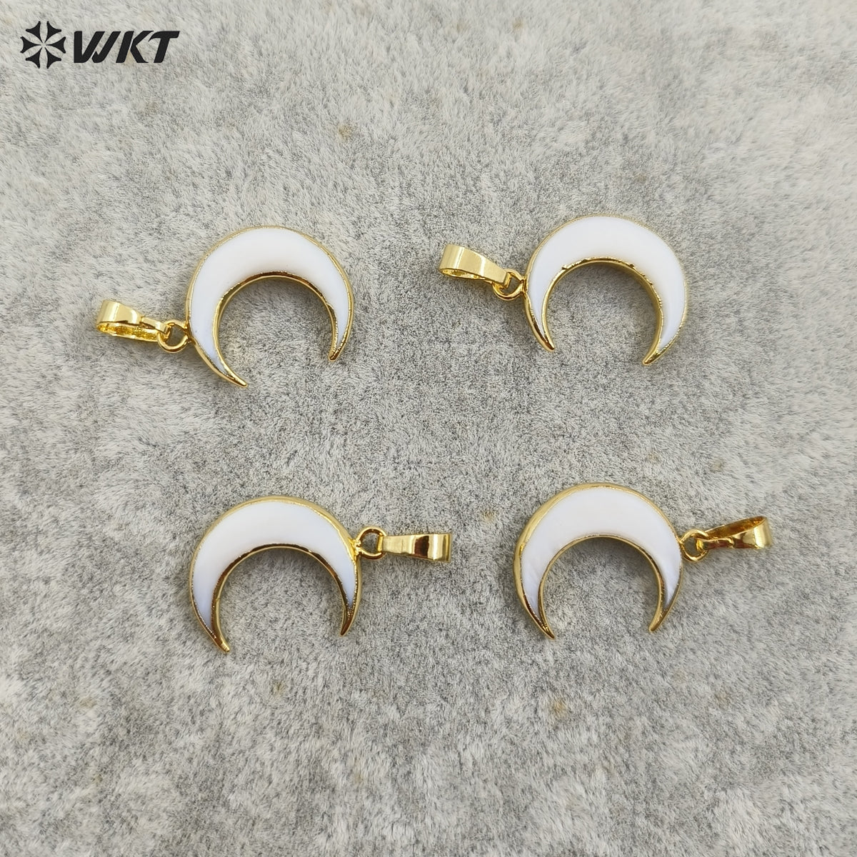 WT-P956 New Arrival Wholesale Natural White Shell Pendant,24k Real Gold Electroplated Moon Shell Pendant for Gift