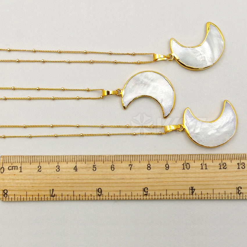 WT-N1024 Wholesale Freshwater Mother of Pearl Carved Crescent Moon Necklace MOP Necklace