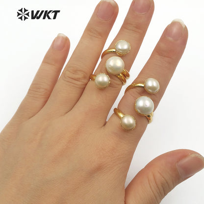 WT-R311 Wholesale Three Round Freshwater Pearl Rings Smoothly Tiny Pearl With Gold Bezel Natural Pearl Rings