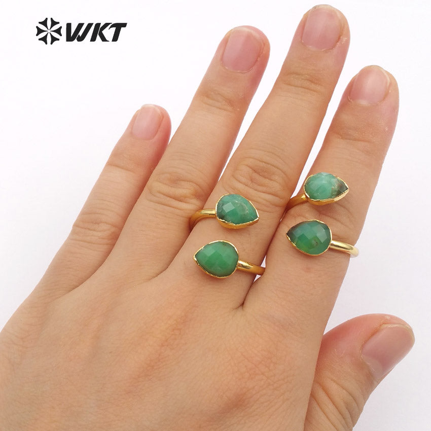 WT-R316 Wholesale Double Water Drop Faceted Green Stone With Gold Trim Women Elegant Rings Natural Chrysoprase Stone Rings