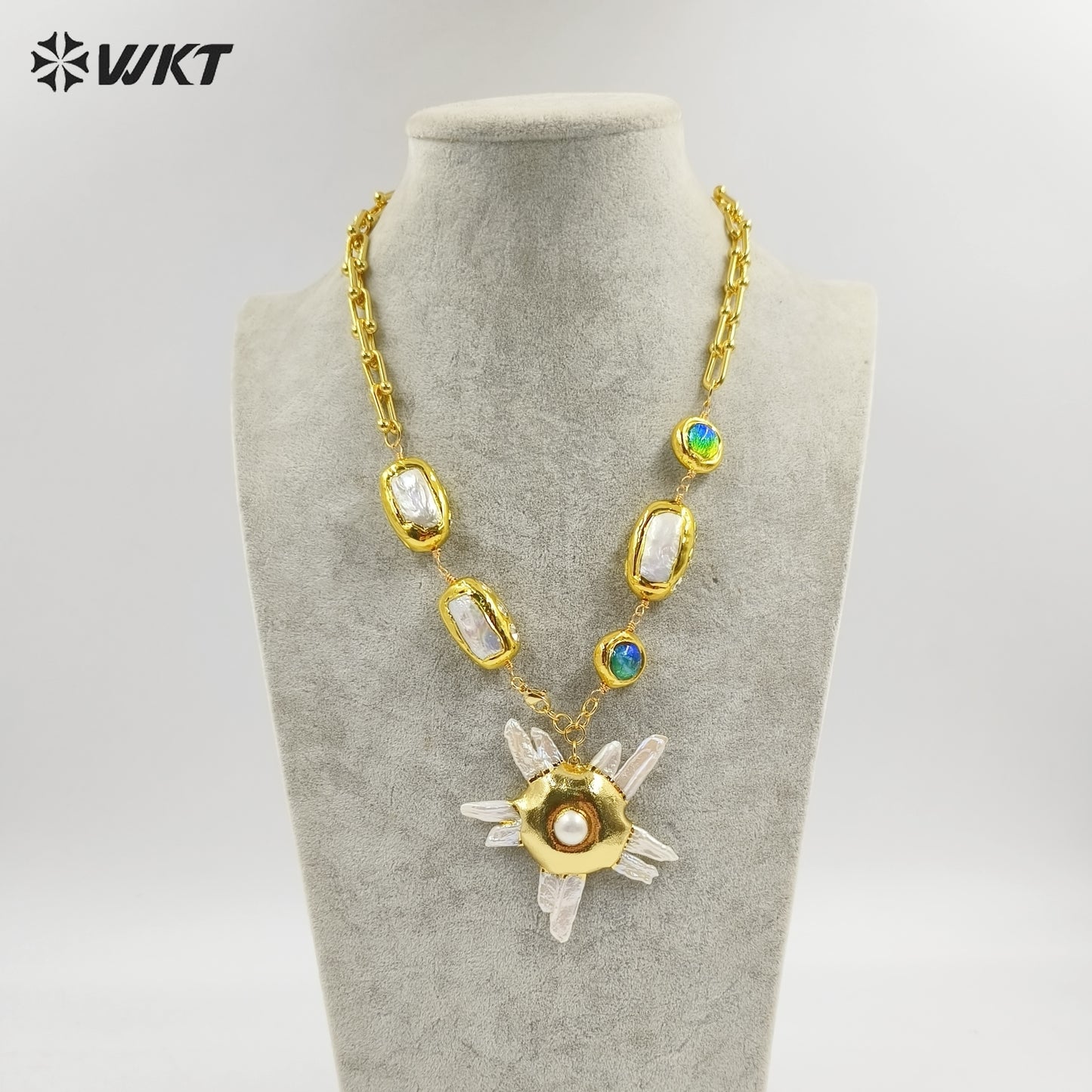 WT-JN256 Amazing Gorgeous Freshwater Pearl Chain Big Pendant Handmade Beads Necklace in 19 Inch Long