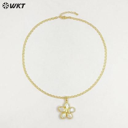 WT-JN339 Wonderful Gold Plated Natural Freshwater Pearl Flower Shape Pendant Necklace For Ladies Elegant Jewelry Wearing