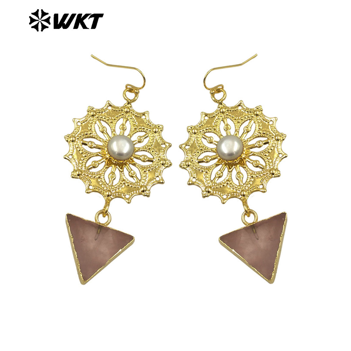 WT-MPE151 Wholesale Newest Design Ladies Fashion Gold Plated Natural Freshwater Pearl Earrings With Triangle Stone Charm