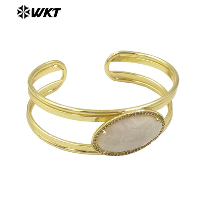 WT-B661 Wholesale Fashion Gold Plated Oval Shape Stone With Claw Prong Setting Moon Stone Elegant Women Bangle in Adjustable