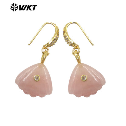 WT-E820 Wonderful Exquisite Natural Gemstones Carved Shell Shape Gold Little Earrings For Women Summer Vacation Wearing
