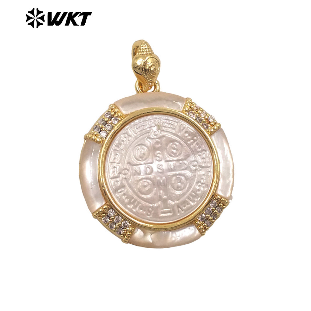 WT-JP468 Minimalist 18K Gold Plated Zircon And Natural Shell Round Religious Styles Pendants For Fashion Necklace Making