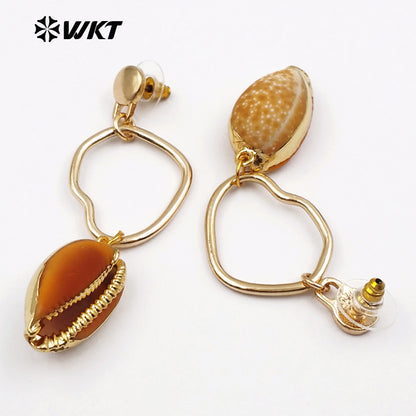 WT-E438 Wholesale New Arrived 24K Gold Metal Electroplated Fashion Vitality Natural Cowrie Shell Earrings