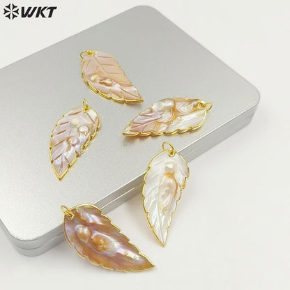 WT-JP074 Random Size Pearls Dainty Crave With Gold Bezel for Pendant Unique Design Natural Sea Shell in Leaf Shape Pendant