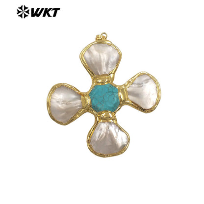 WT-JP425 Fashion Attractive Gold Plated Shell Middle With Natural Gemstones Flowers Shape Pendant For Jewelry Diy Making