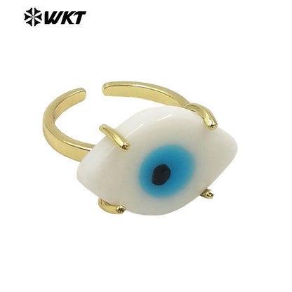 WT-MPR088 Wholesale Fashion Gold Claw Setting Resin Horse Eye Ring for Girl Healing Attractive Drop Oil Making