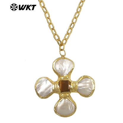 WT-JN346 Popular 18K Gold Plated Natural Turquoise Amethyst Stones And Shell Flower Shape Pendant Necklace As Party Jewelry
