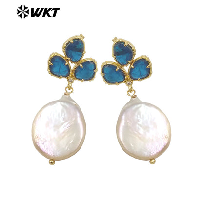 WT-MPE136 Wholesale Fashion Gold Plated Precious Natural Round Coin Real Pearl Earring Studs With Fashion Saphire