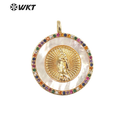 WT-MP271 Newest Vintage Style Ball Shaped Natural Shell Shell&Cubic Zircon Madonna Design Pendant