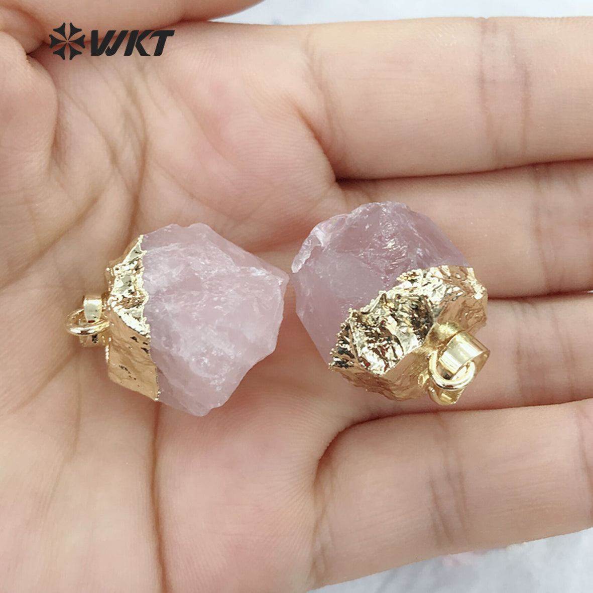 WT-P1449 Wholesale New Arrival Lovely pink Natural Stone Pendant Give Gifts to Women or Children Rose Quartz Pendant