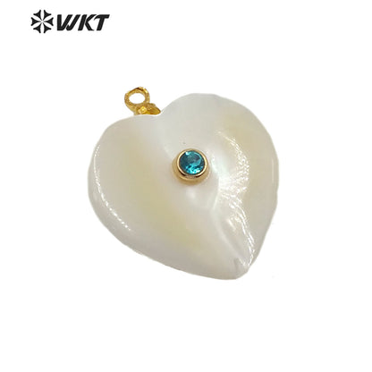 WT-JP209 Natural Heart Shell Pendant With CZ Charm Stylish Jewelry Heart Shape Shell Pendant Gift for Lady