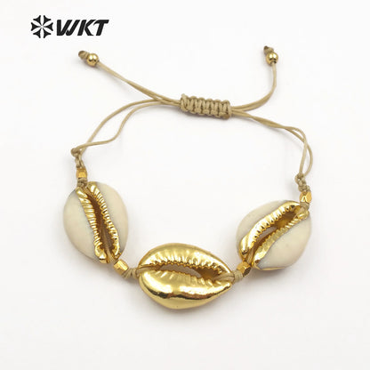 WT-B431 Gold Trim Cowrie Shells Bracelet With One Full Metallic Shell in Boho Style Women Usual Gold Shell Jewelry Bracelet