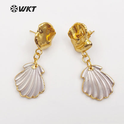 WT-E454 Full Gold Dipped Freshwater Pearl With Gold Bezel Bohemia Style for Women Beach Tiny Scallop Shell Jewelry Earring