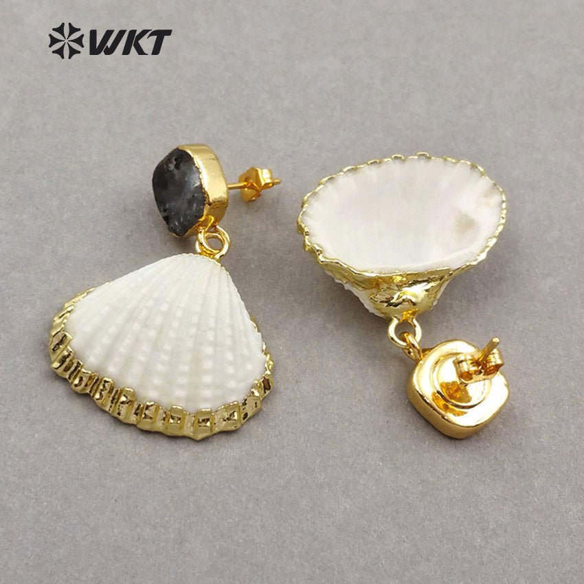 WT-E452 Natural Black Labradorite Studs With Gold Bezel Scallop Shell Pendant Wild Coast Sea Shell Jewelry Earring