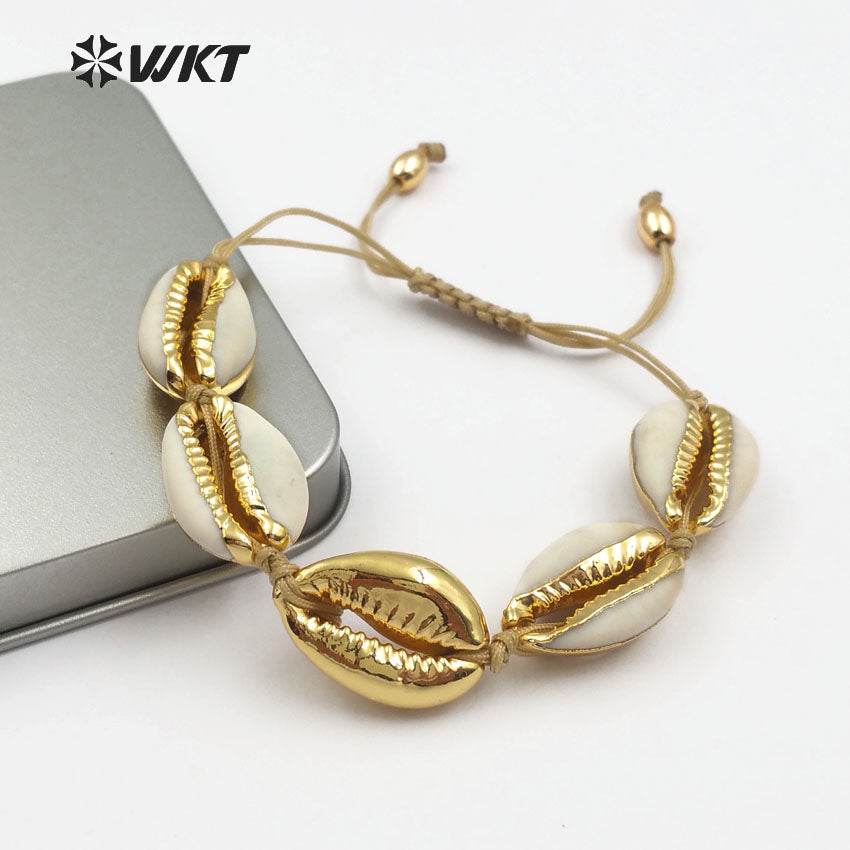 WT-B433 Wholesale One Full Metallic Shell in Boho Style Sea Side Jewelry White Cowrie Shell Bracelet for Women Gift