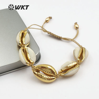WT-B433 Wholesale One Full Metallic Shell in Boho Style Sea Side Jewelry White Cowrie Shell Bracelet for Women Gift
