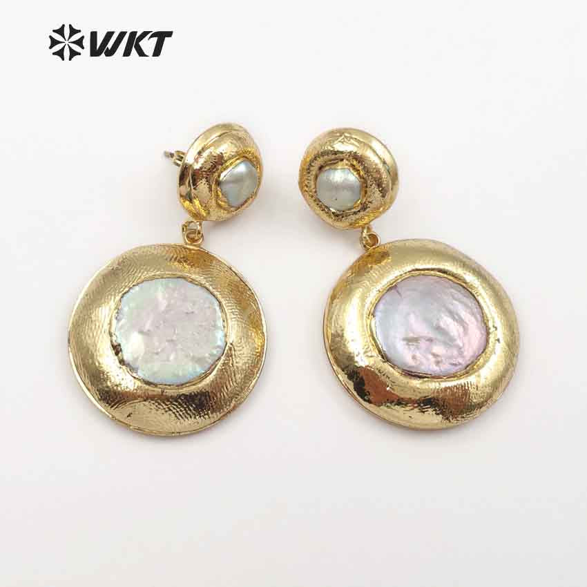 WT-E469 New Arrival Beautiful Special Design Classic with Full Gold for Women Fashion Jewelry Making Natural Pearl Round Earring