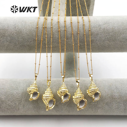 WT-JN028 in Stock New Fresh Water Shell Necklace With Gold Plated Pendant Metal Plated