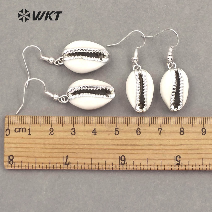 WT-E460 New Arrival Custom Special Design for Woman Fashion Jewelry Making Natural Silvery Cowrie Shell Earring